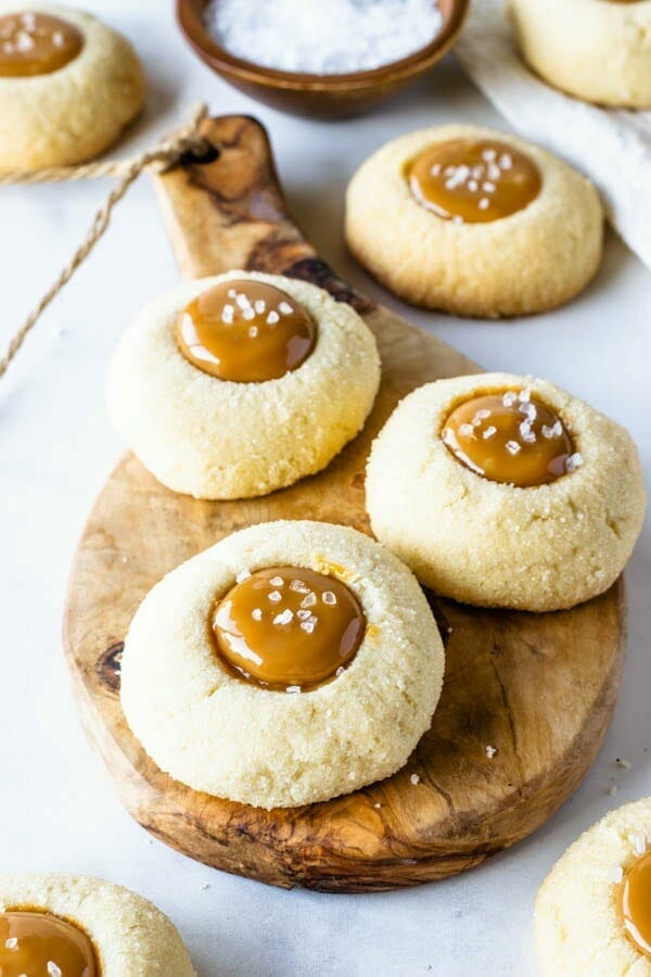 Dulce de Leche Cookies (with Video) - Pies and Tacos