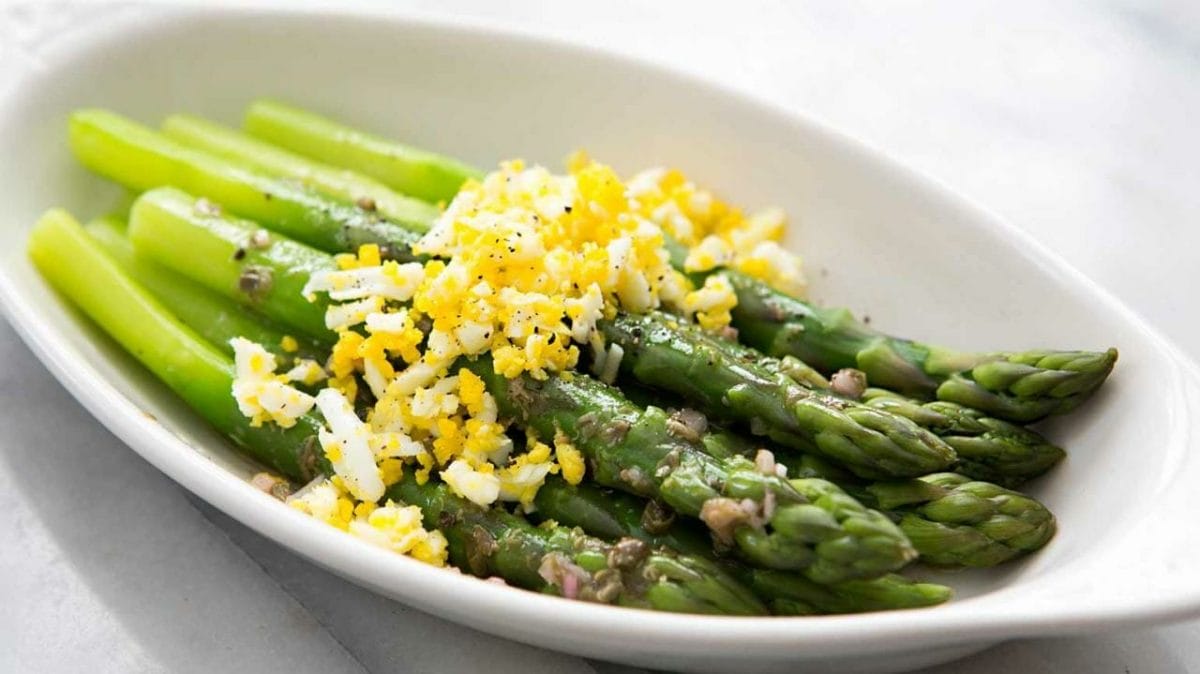 Asparagus Mimosa with Hard Boiled Eggs and Capers Recipe