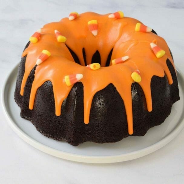 Spice up Halloween with this chocolate bundt cake with candy corn glaze | GMA
